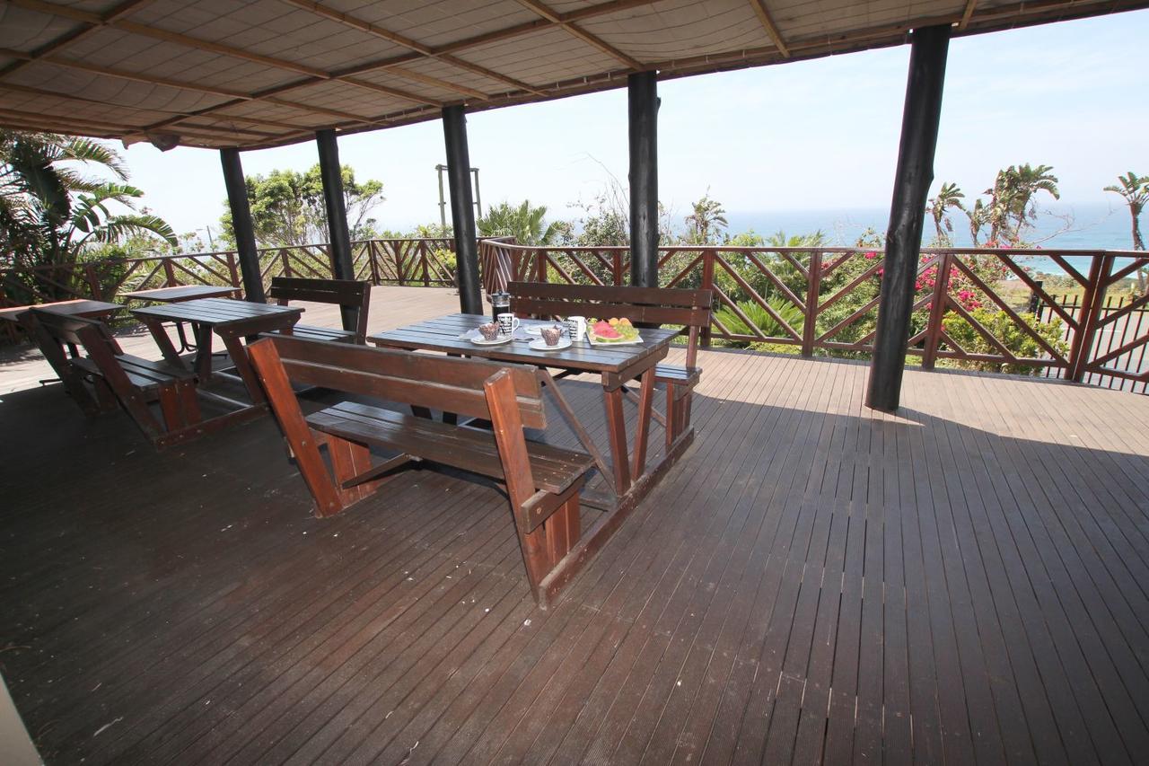 Khaya La Manzi Guest Lodge Hibberdene Exterior foto