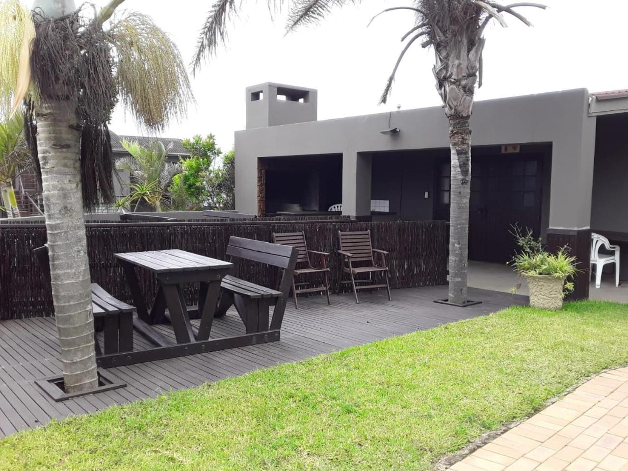 Khaya La Manzi Guest Lodge Hibberdene Exterior foto