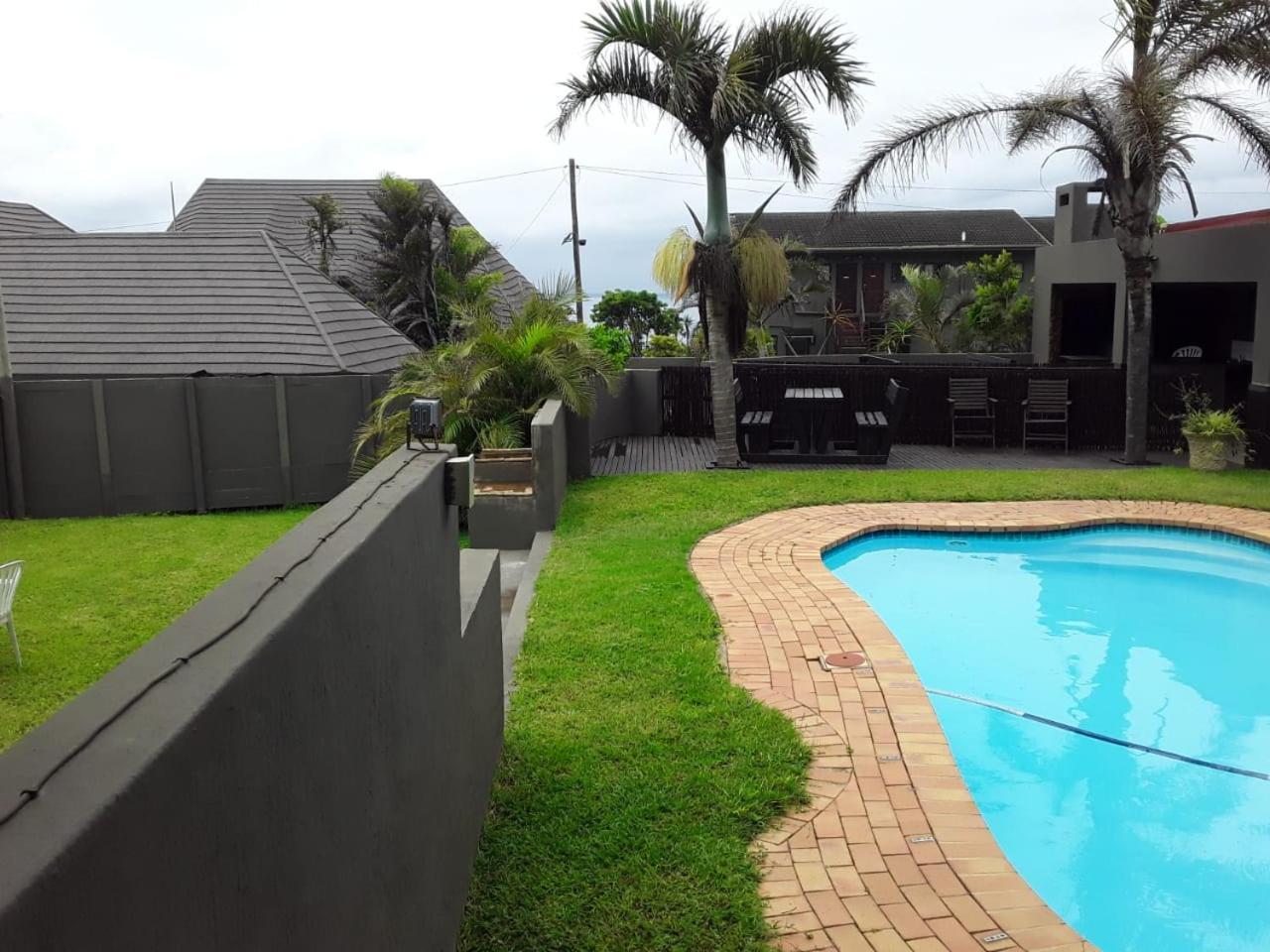 Khaya La Manzi Guest Lodge Hibberdene Exterior foto